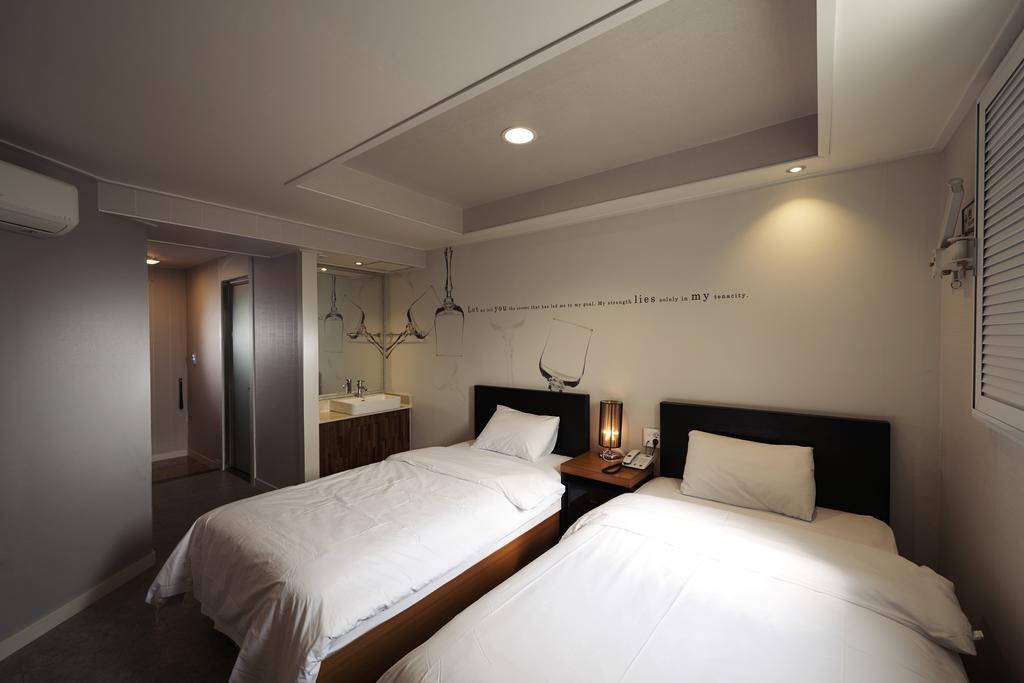 New Suwon Hotel Dış mekan fotoğraf