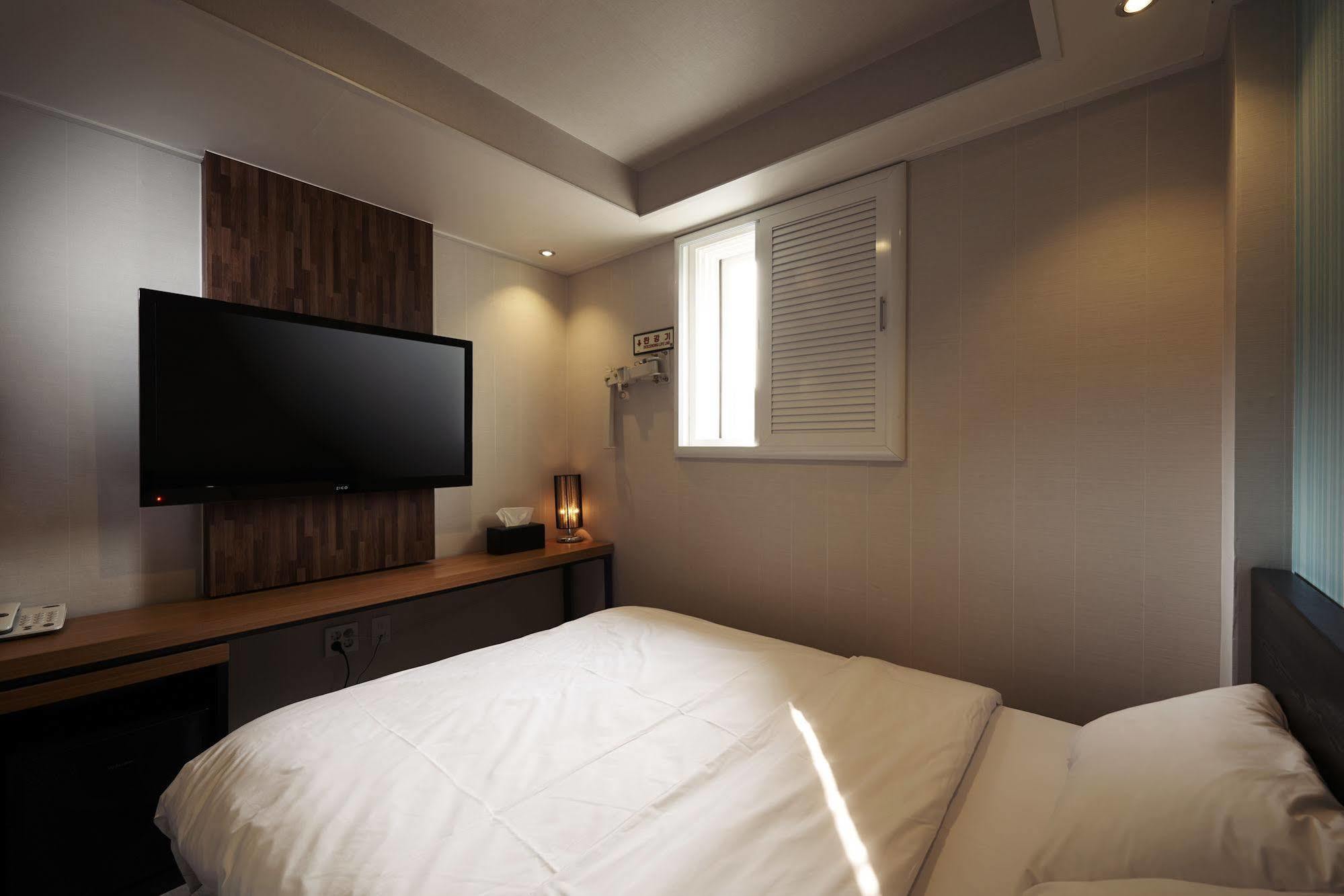New Suwon Hotel Dış mekan fotoğraf
